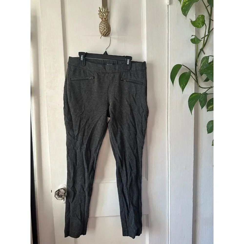 Nautica Women’s size 6 gray pants